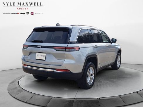 New 2025 Jeep Grand Cherokee Laredo X image 16