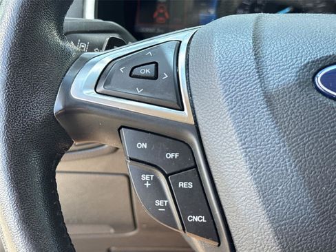 Used 2019 Ford Edge SEL w/ Equipment Group 201A AWD/4WD image 18