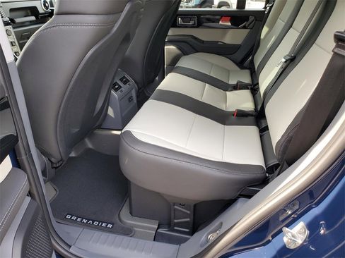 New 2025 INEOS Grenadier Fieldmaster Edition image 9