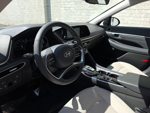 Used 2020 Hyundai Sonata Limited image 16