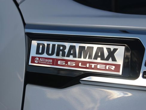 New 2026 GMC Sierra 2500 Denali w/ Denali Reserve Package image 10