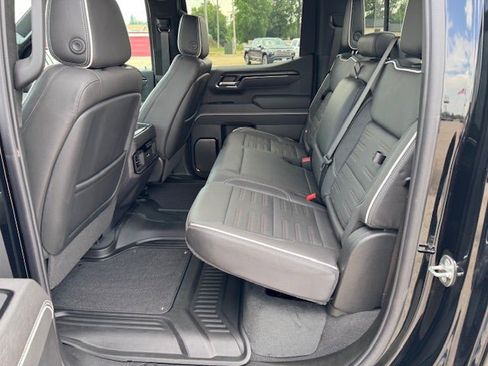 Used 2024 GMC Sierra 1500 AT4X image 21