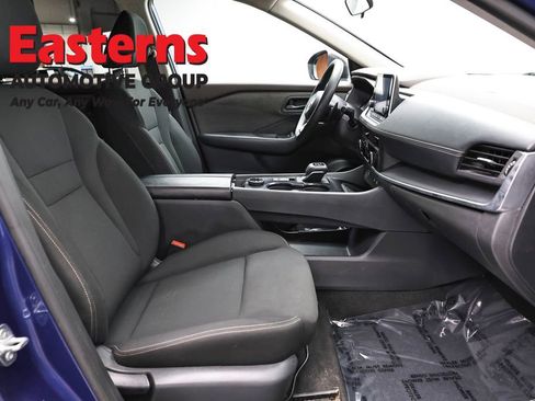 Used 2023 Nissan Rogue S AWD/4WD image 25