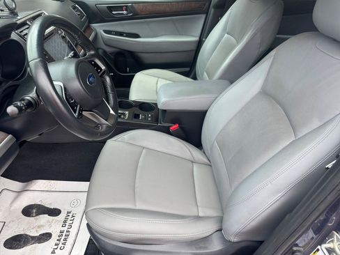 Used 2018 Subaru Outback 2.5i Limited AWD/4WD image 5