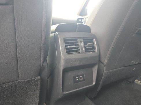 Used 2021 Nissan Rogue SV FWD image 22