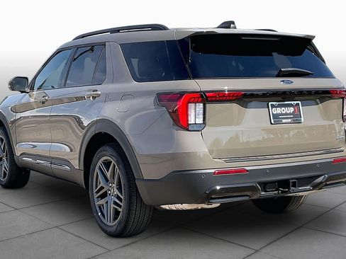 New 2026 Ford Explorer ST-Line AWD/4WD image 12