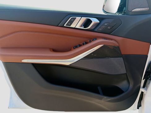 New 2026 BMW X5 M60i image 22