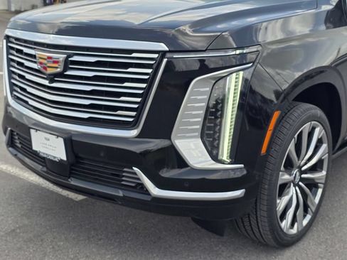 New 2026 Cadillac Escalade ESV Platinum Luxury AWD/4WD image 10