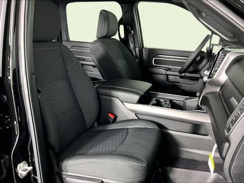 New 2026 RAM 3500 Big Horn AWD/4WD image 11