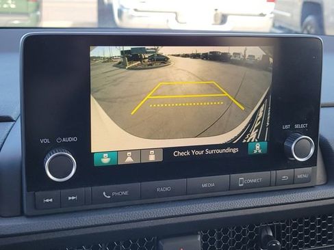 Used 2023 Honda CR-V EX image 16