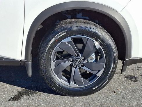 New 2026 Nissan Rogue SV image 7