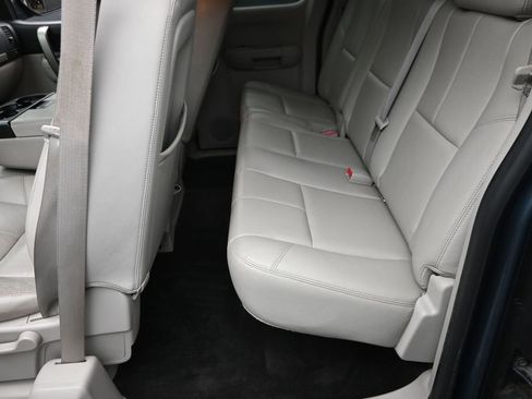 Used 2011 Chevrolet Silverado 1500 LT w/ Regional Value Package RWD image 12