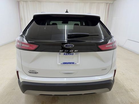 Used 2024 Ford Edge SEL w/ Convenience Package AWD/4WD image 4