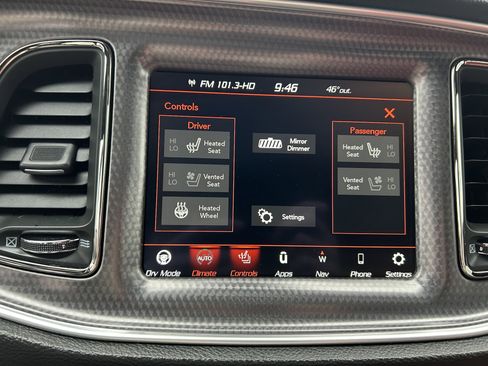 Used 2018 Dodge Challenger SRT Hellcat image 25