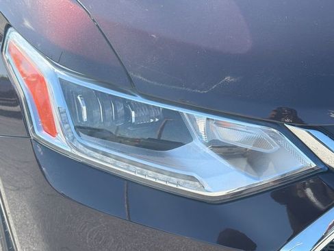 Used 2021 Chevrolet Traverse Premier image 9