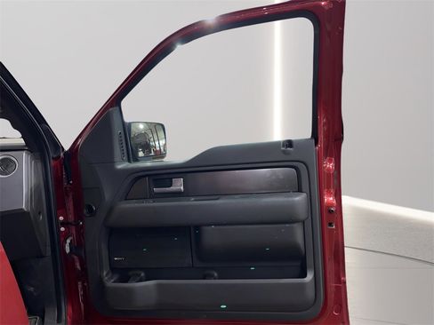 Used 2014 Ford F150 Raptor w/ Equipment Group 801A Luxury image 11