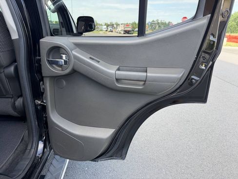 Used 2014 Nissan Xterra PRO-4X AWD/4WD image 30