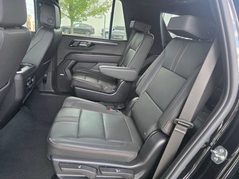 Used 2025 Chevrolet Tahoe RST w/ Comfort Package AWD/4WD image 24