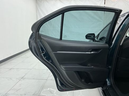 Used 2021 Toyota Camry SE FWD image 24