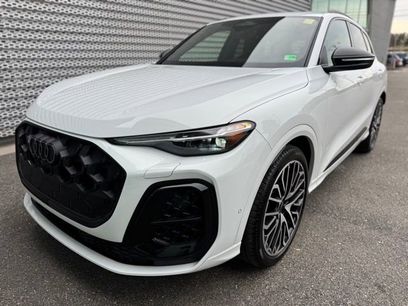 New 2025 Audi SQ5 Premium Plus