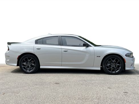 Used 2023 Dodge Charger R/T w/ Blacktop Package image 27