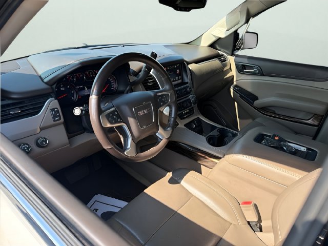 Used 2016 GMC Yukon SLT w/ Open Road Package AWD/4WD image 15