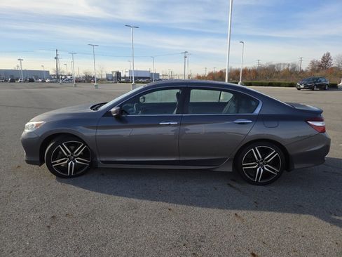 Used 2017 Honda Accord Sport Special Edition image 14