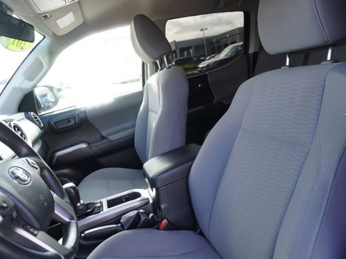 Used 2019 Toyota Tacoma SR5 image 35