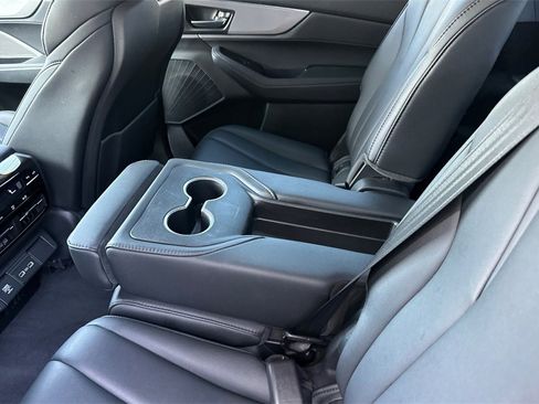 Certified 2024 Acura MDX FWD image 5