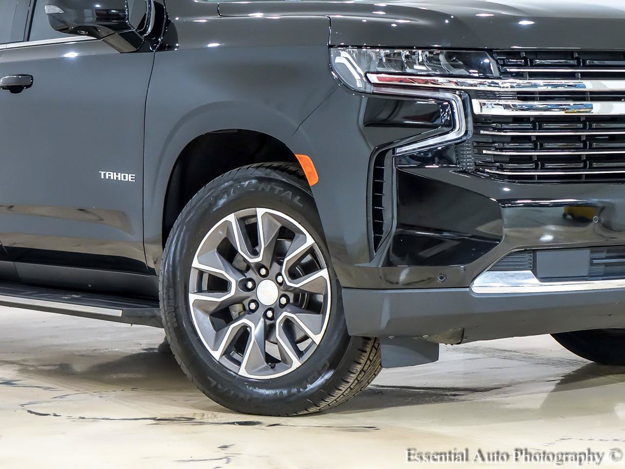 Used 2022 Chevrolet Tahoe LT w/ LT Signature Plus Package AWD/4WD image 3