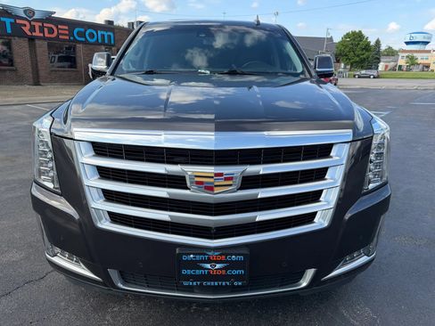 Used 2017 Cadillac Escalade Premium Luxury AWD/4WD image 8