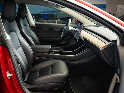 Used 2018 Tesla Model 3 Long Range image 20