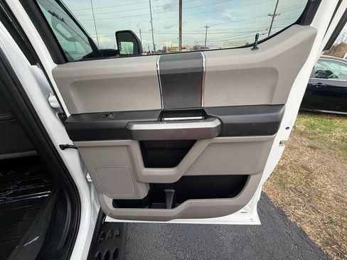 Used 2019 Ford F250 XLT w/ XLT Value Package image 22