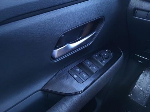 New 2025 Nissan Kicks SV w/ Illumination Package image 13