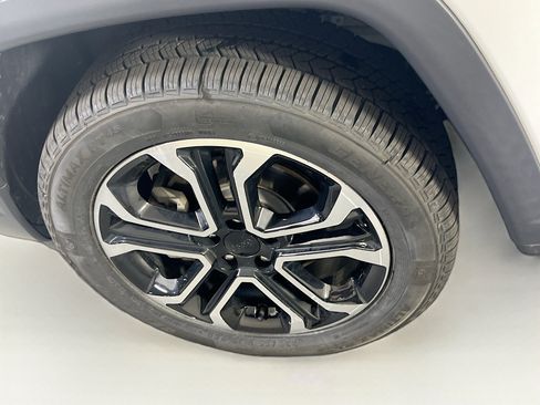 Used 2022 Jeep Compass Limited AWD/4WD image 29
