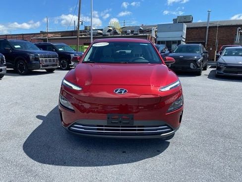Certified 2023 Hyundai Kona SE w/ Cargo Package FWD image 2