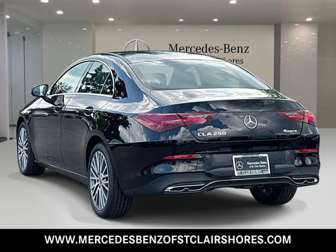 Used 2025 Mercedes-Benz CLA 250 4MATIC image 3