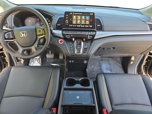 Used 2025 Honda Odyssey EX-L image 9