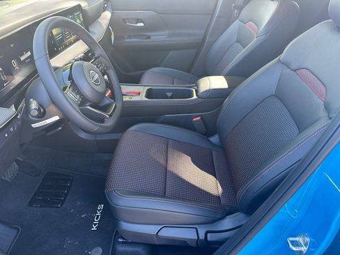 New 2026 Nissan Kicks SR FWD image 7