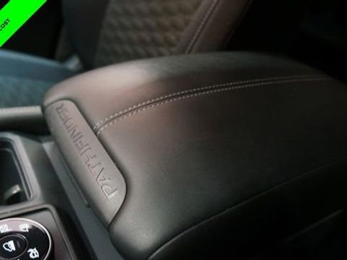 Certified 2024 Nissan Pathfinder S image 21