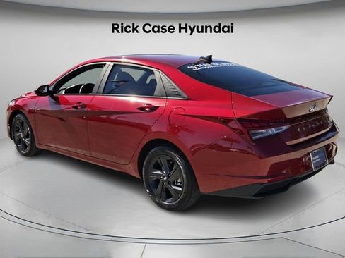 Certified 2023 Hyundai Elantra Blue image 7