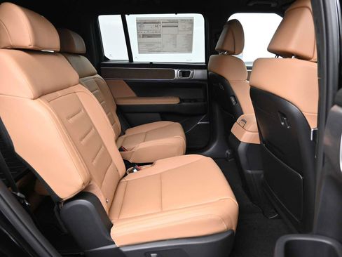 New 2026 Hyundai Santa Fe Calligraphy image 12