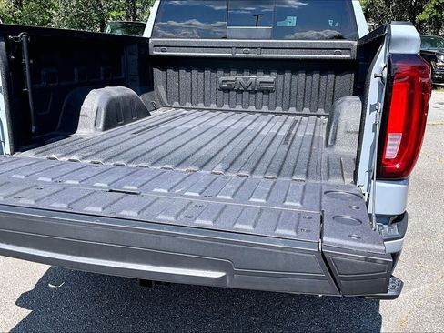 Used 2025 GMC Sierra 1500 Denali AWD/4WD image 33
