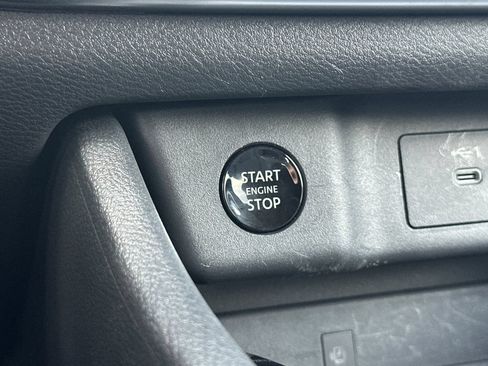 Used 2026 Nissan Rogue SL AWD/4WD image 22