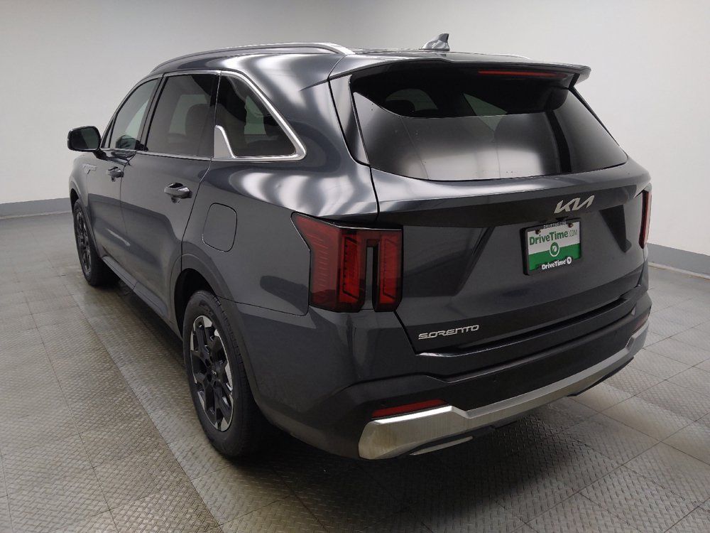 Used 2024 Kia Sorento S FWD image 5