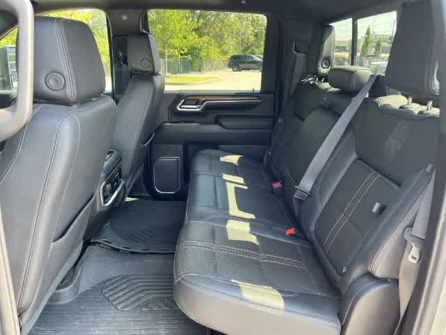 Used 2024 Chevrolet Silverado 2500 High Country w/ High Country Premium Package AWD/4WD image 17