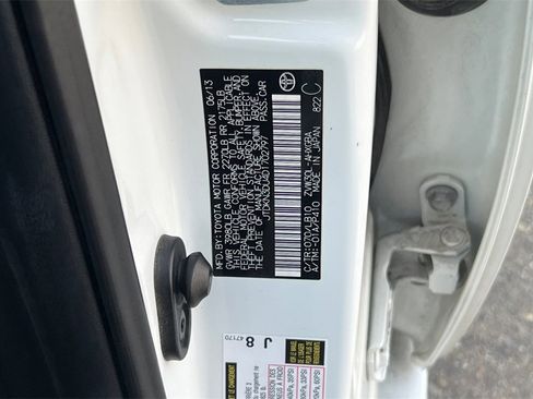 Used 2013 Toyota Prius Four image 31