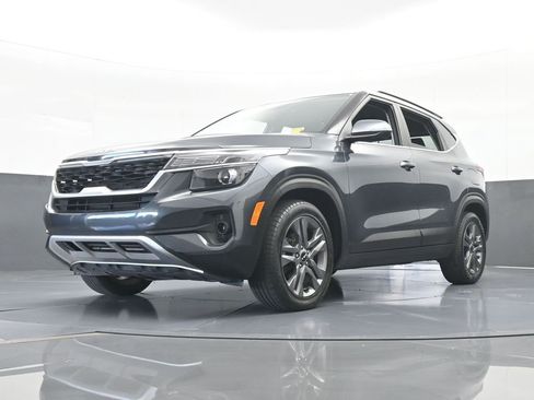 Used 2023 Kia Seltos S w/ Navigation Package image 55