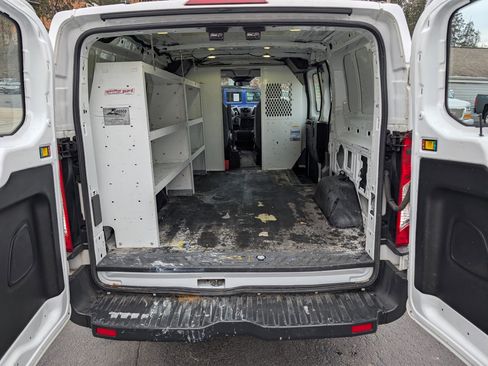 Used 2017 Ford Transit 250 130 Low Roof image 25