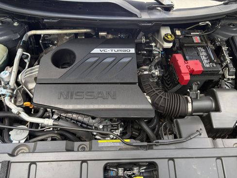 Used 2025 Nissan Rogue SV FWD image 33
